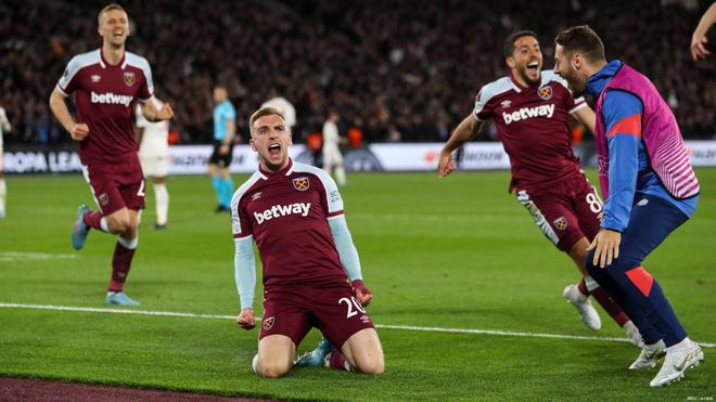 足球报：成都大概率与徐正源续两年，韦世豪续约，锋线会引援