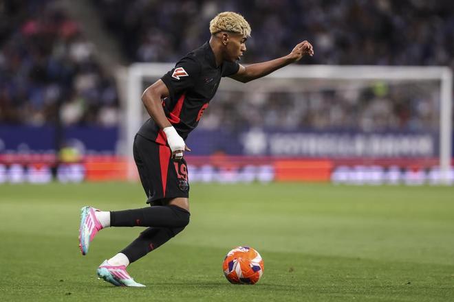 [NBA]尚帕尼突破分球 科内特跟进双手暴扣