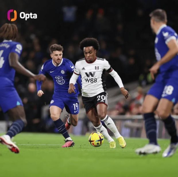 [流言板]半场：巴萨3-2马竞，小蜘蛛开局传射，马丁内斯头球反超35亮61回复